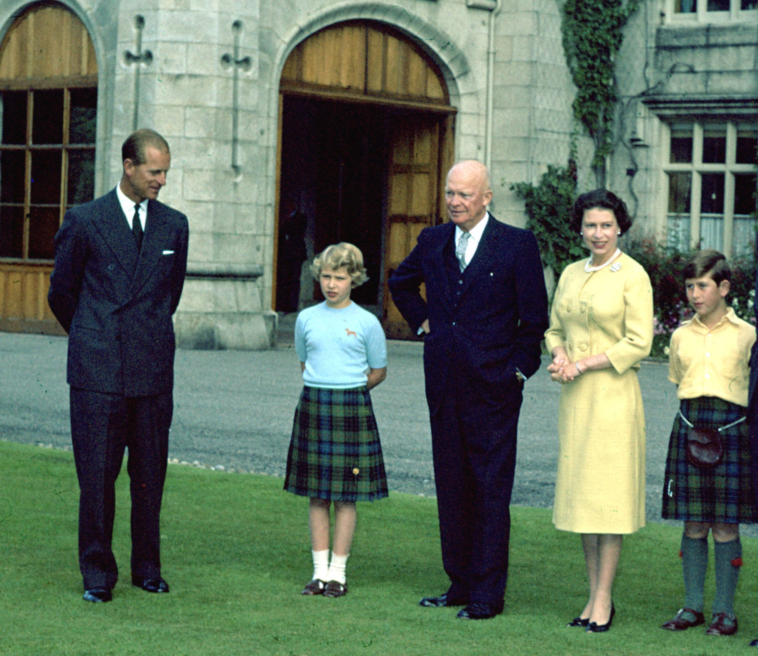 1959: QUEEN WITH EISENHOWER